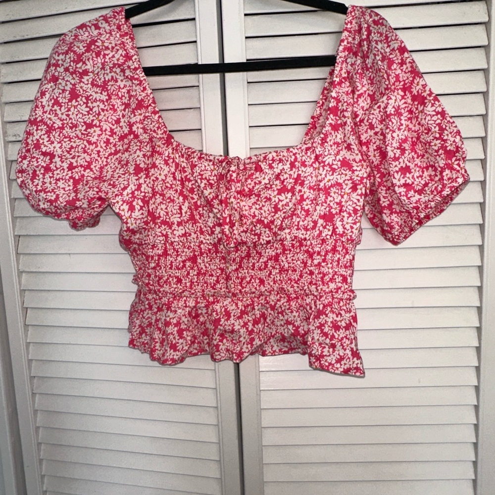 1. STATE short sleeve square neck crop top